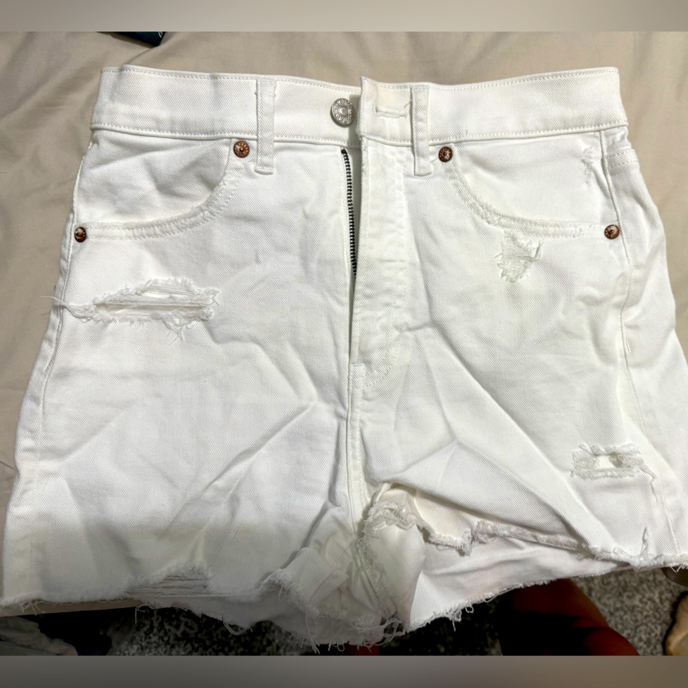 Express White mom shorts. Super high rise